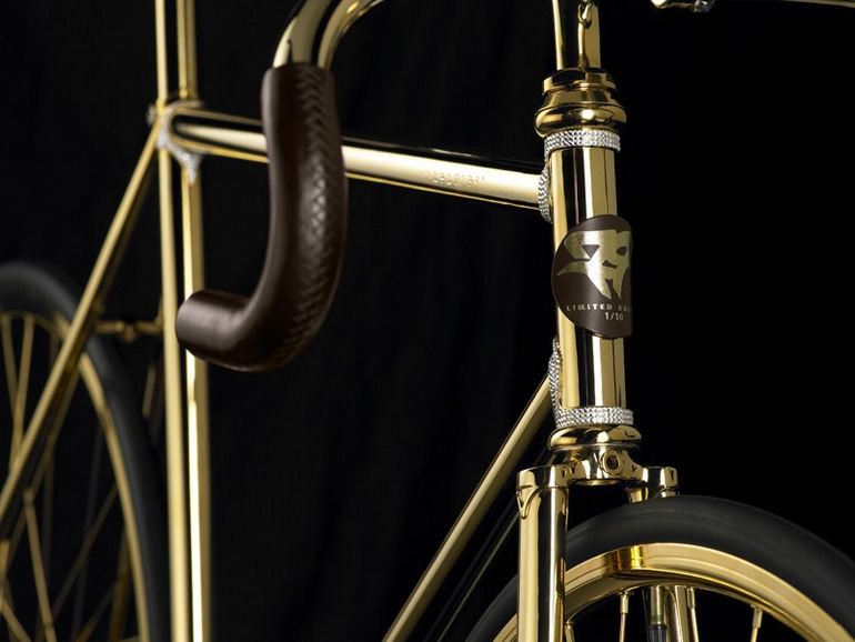 Aurumania-gold-bike-crystal-edition-Front.jpg Aurumania-gold-bike-crystal-edition-Front.jpg