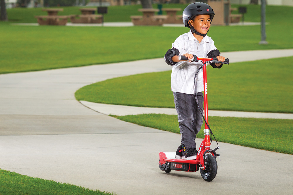 ребенок самокат.jpg ребенок самокат.jpg